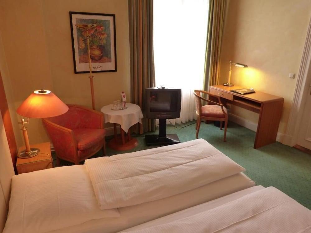 Hotel Vorbach Гамбург Экстерьер фото