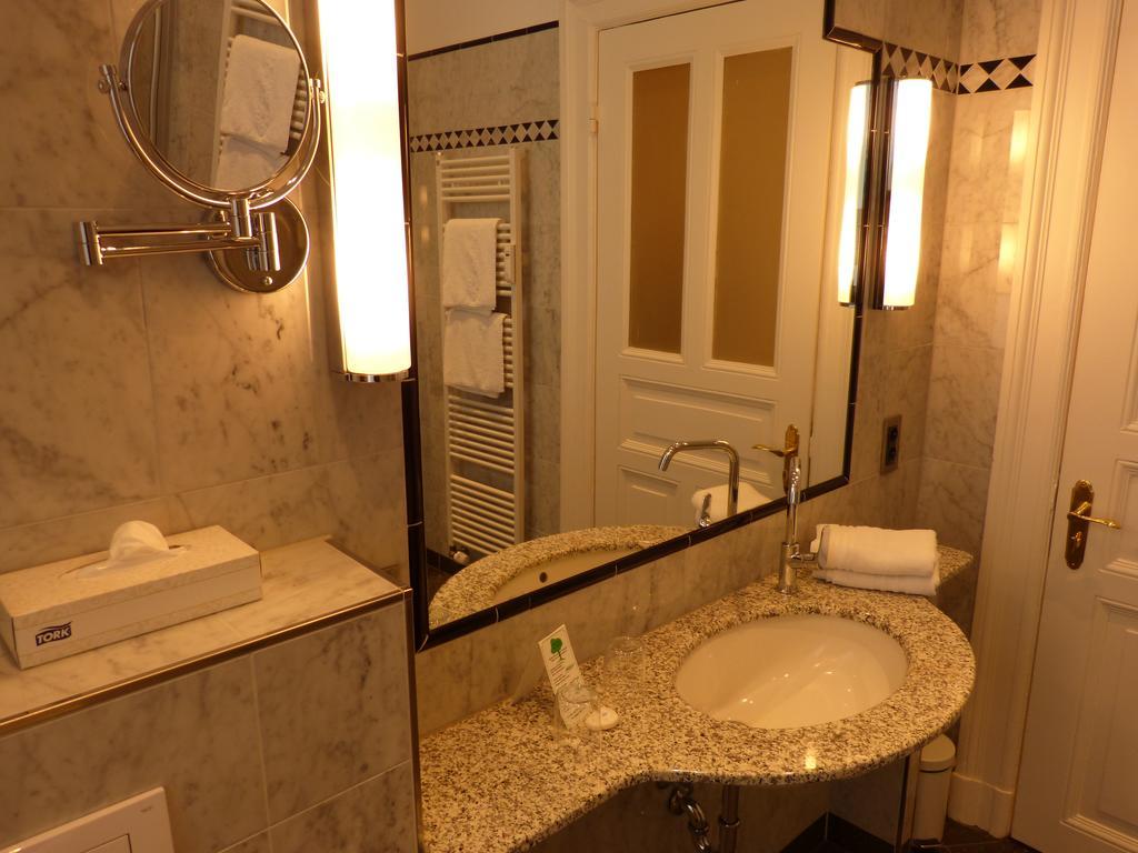 Hotel Vorbach Гамбург Экстерьер фото